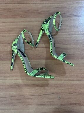 AQUA Neon Snake Print Heels Size 6 Statement Stiletto